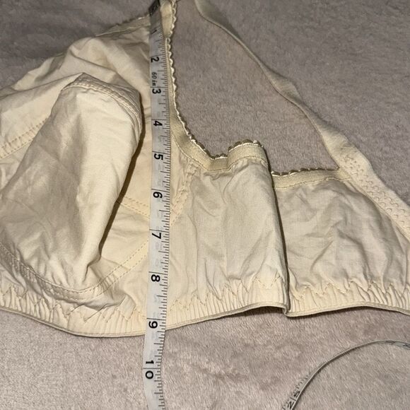 Womens Cream Full Coverage Bra size 44D NWOT - Picture 8 of 8